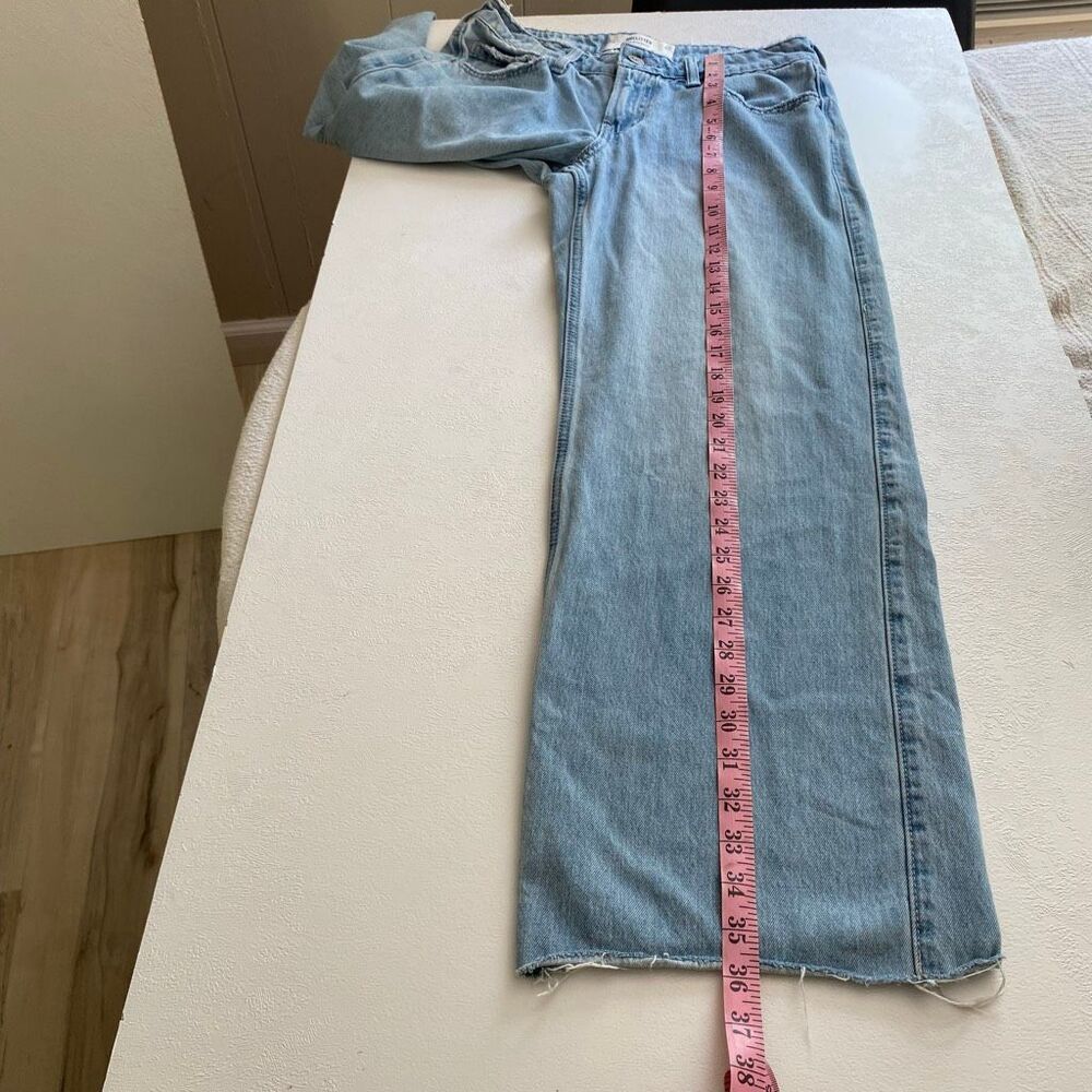 Hollister Low Rise Baggy Jeans W26 Short Light Wash Wide Leg Y2K - Picture 7 of 8